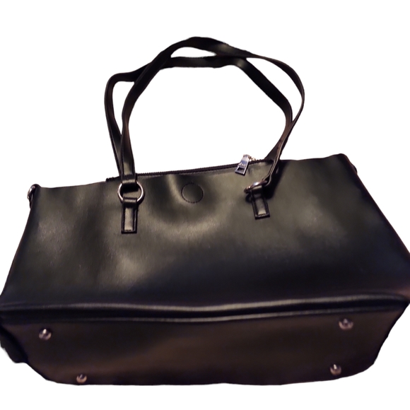 Bass Faux Leather Tote - Picture 4 of 5